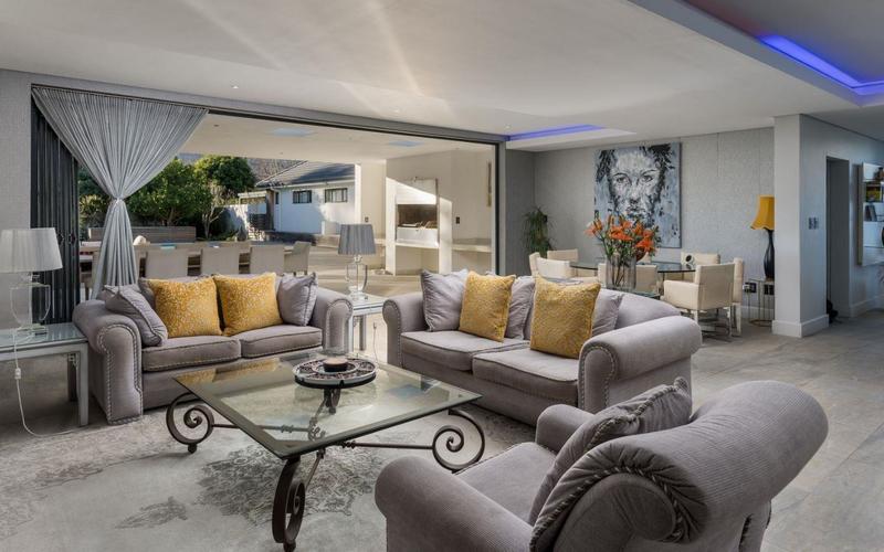 8 Bedroom Property for Sale in Somerset West Western Cape